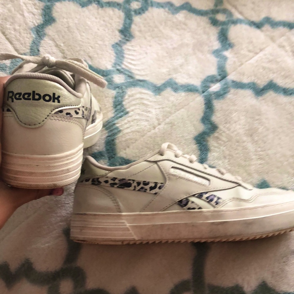 Reebok  purple chetah print